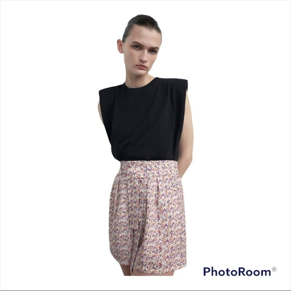 NWT ZARA Floral High Waisted Paperbag Shorts Small Blogger Favorite - Picture 4 of 10